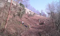 Castello di Masino (Caravino, TO): intervento di pulitura sul versante a ponente. Castello di Masino (Caravino, TO): intervento di pulitura sul versante a ponente.