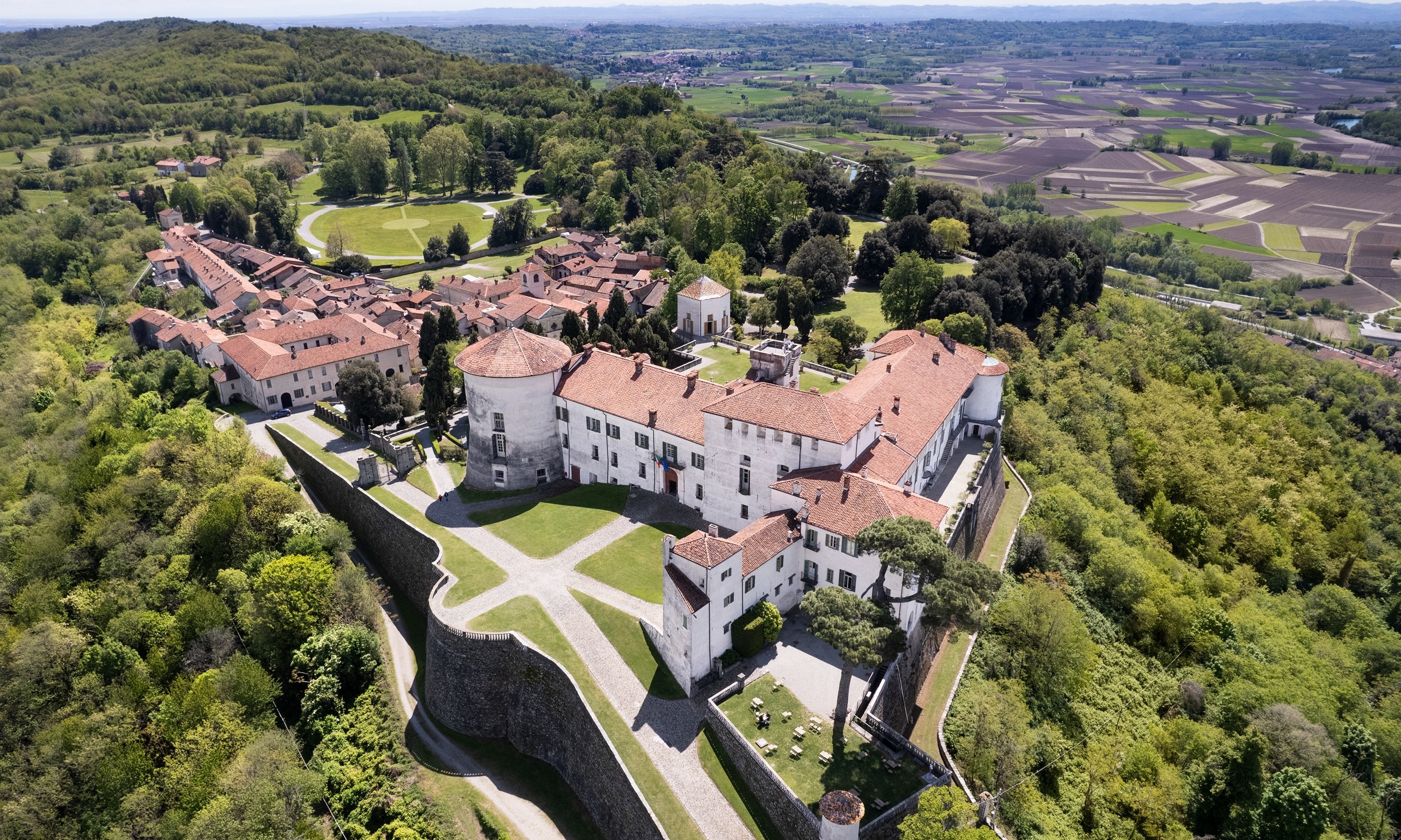 Castello e Parco di Masino_Foto Lorenzo Cicconi Massi (C) FAI