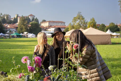 Visitatrici alla Tre Giorni per il Giardino