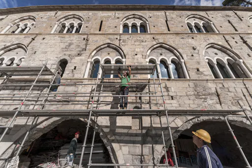 Impalcature all'Abbazia di San Fruttuoso nel 2016