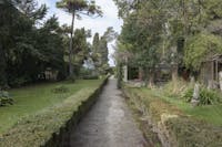 Il viale dei vasi Il viale dei vasi