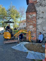 Operazioni di analisi delle fondazioni con assistenza archeologica Operazioni di analisi delle fondazioni con assistenza archeologica