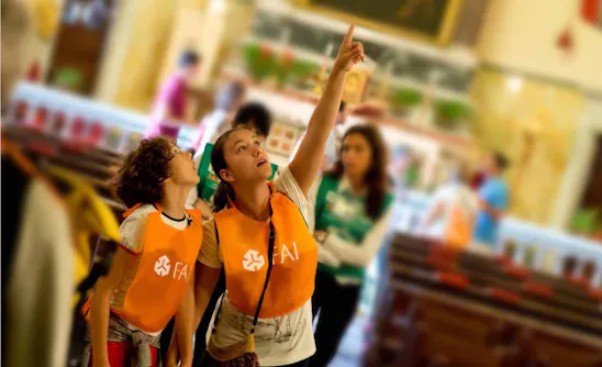 Giovani visitatrici alla Giornata FAI d'Autunno