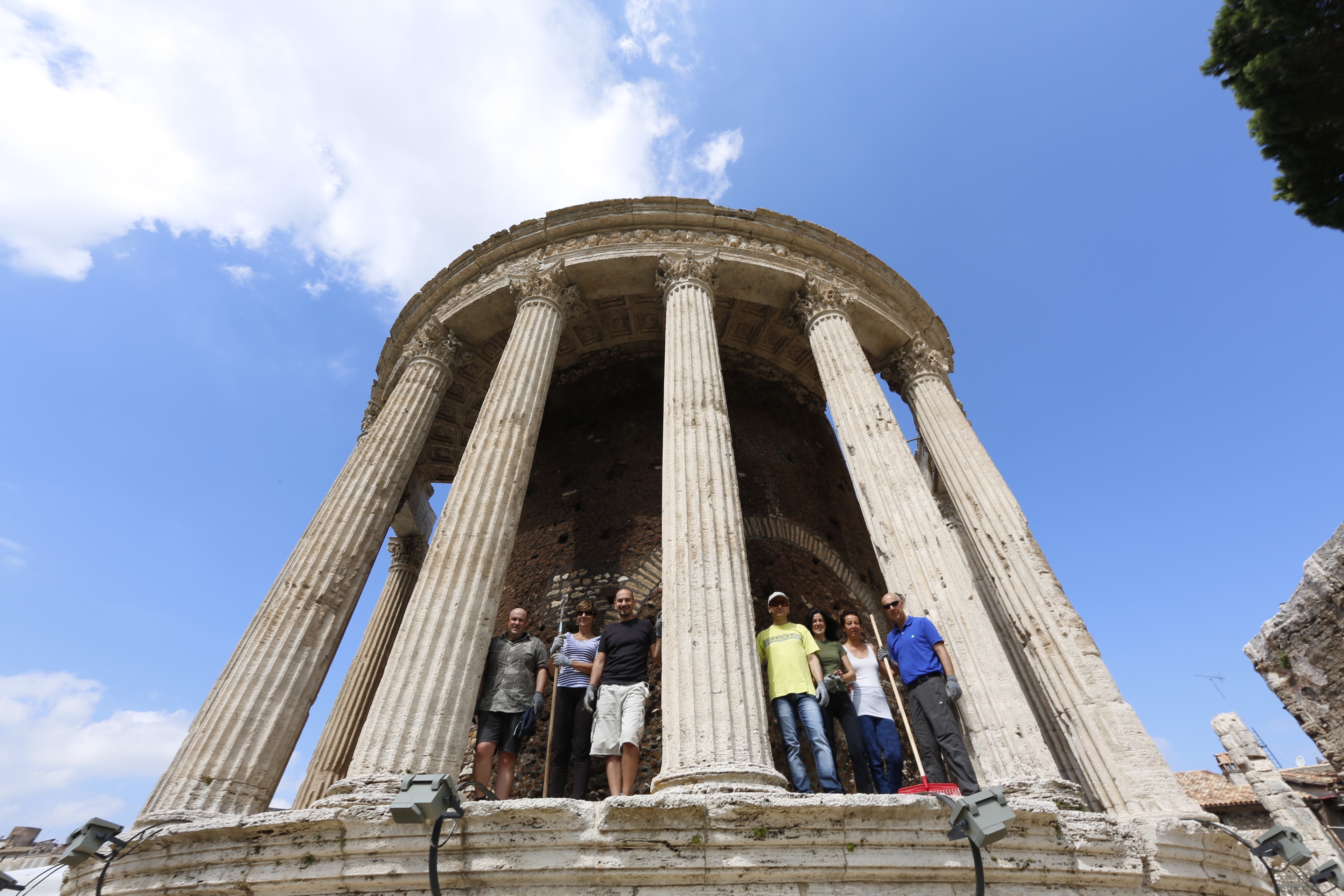 Rafforza il tuo team di lavoro nei beni FAI