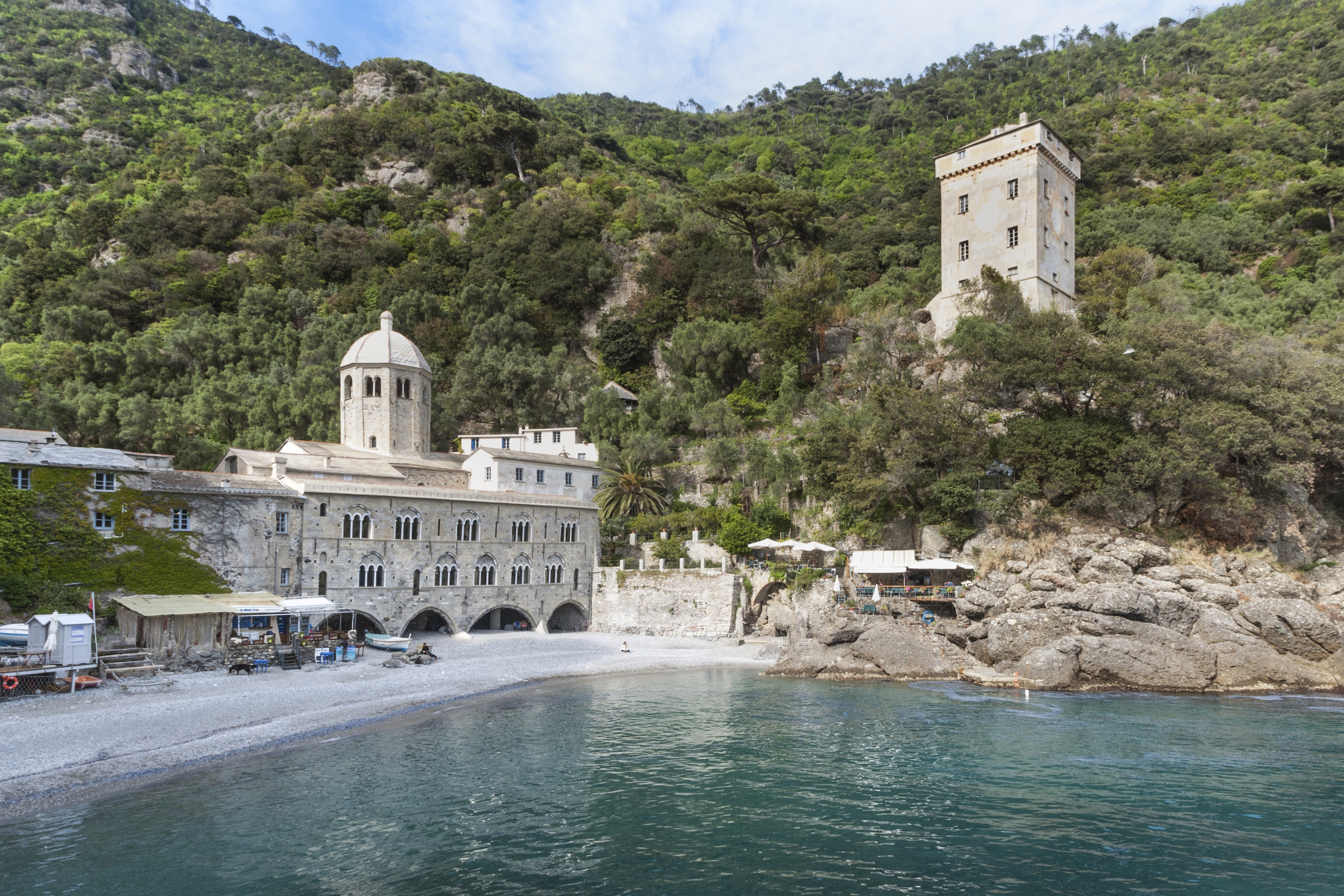 Grazie a chi sostiene l'Abbazia di San Fruttuoso