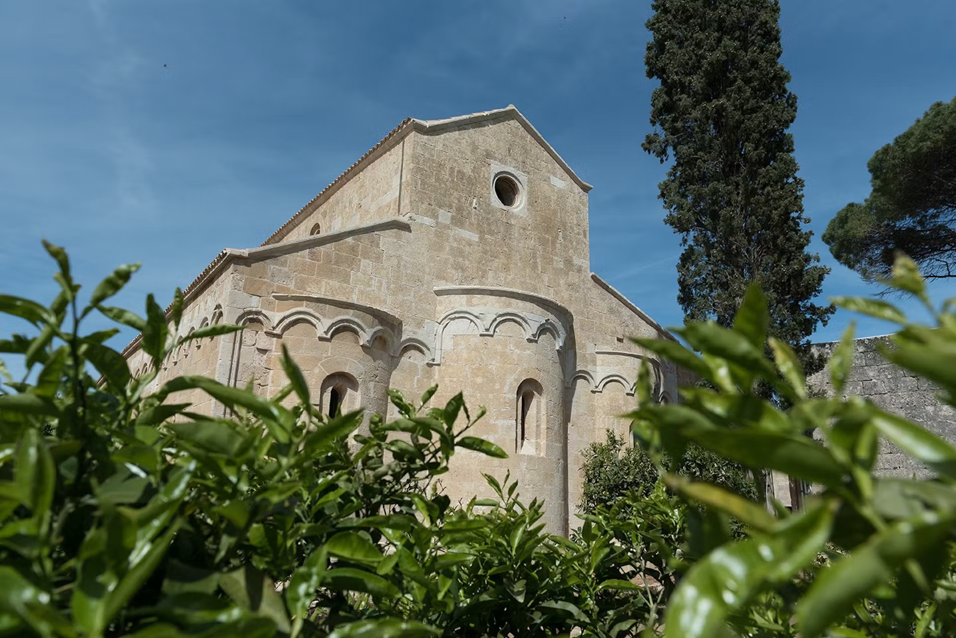 Grazie a chi sostiene l'Abbazia di Santa Maria di Cerrate