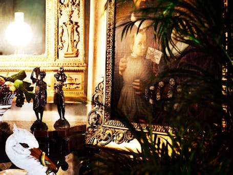 Scopri la mostra l'età dell'innocenza a Palazzo e Giardini Moroni