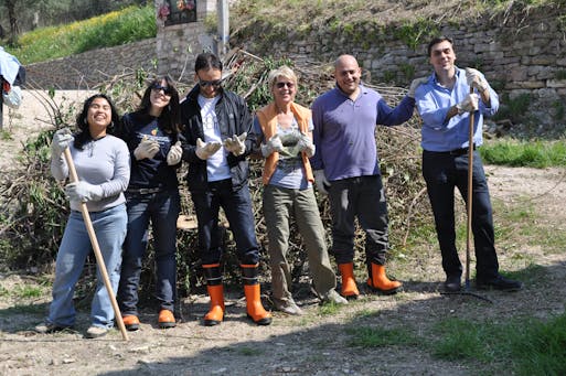 bosco di san francesco, volontari, aziende