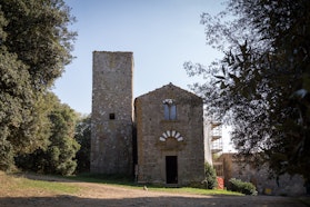 Abbazia di San Giusto al Pinone, Carmignano (PO) | © FAI I Luoghi del Cuore, annuncio interventi 2017, Abbazia di San Giusto al Pinone, Carmignano (PO)