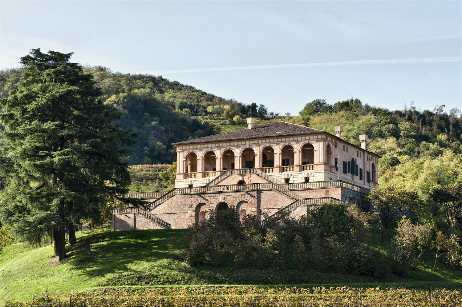 VILLA DEI VESCOVI adotta una stanza di Giuliana d'Olcese