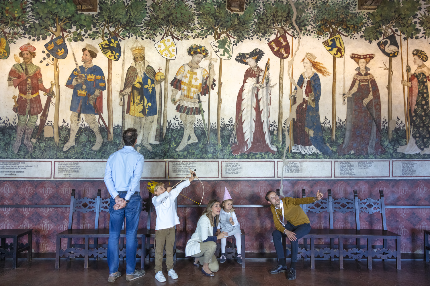 Castello della Manta: da avamposto militare a culla delle arti