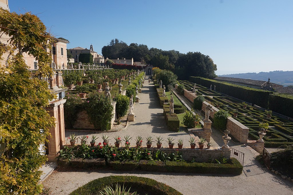 Villa Buonaccorsi a Potenza Picena tra i tesori del MIC