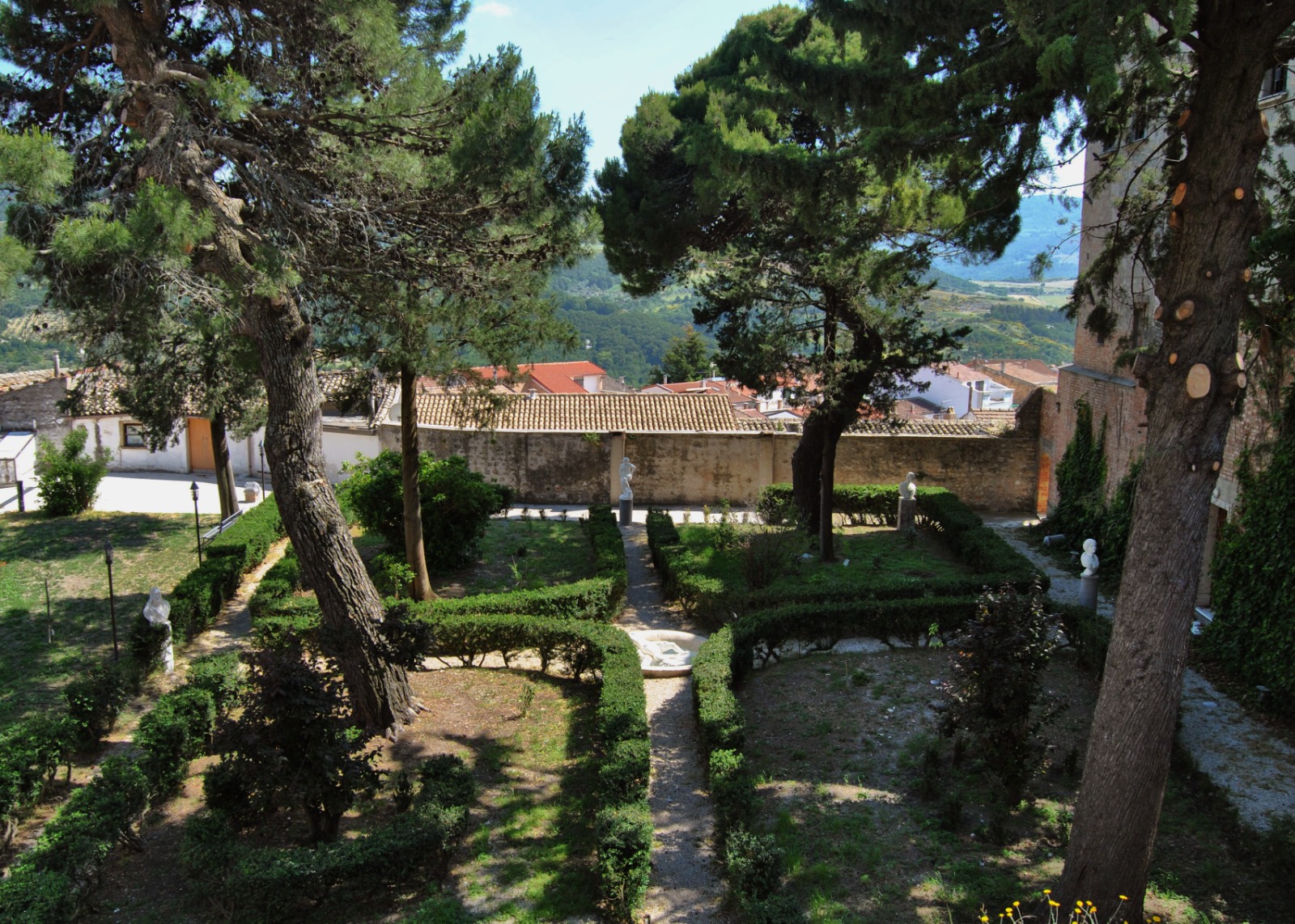 Il recupero dei Giardini pensili ducali della città di Bovino (FG)