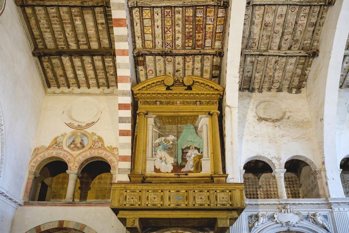 Il restauro delle formelle della chiesa di S.Nicola, Almenno S.Salvatore (BG) Il restauro delle formelle della chiesa di S.Nicola, Almenno S.Salvatore (BG)