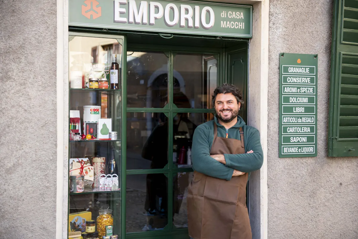 Ti racconto Casa Macchi e il suo Emporio Ti racconto Casa Macchi e il suo Emporio