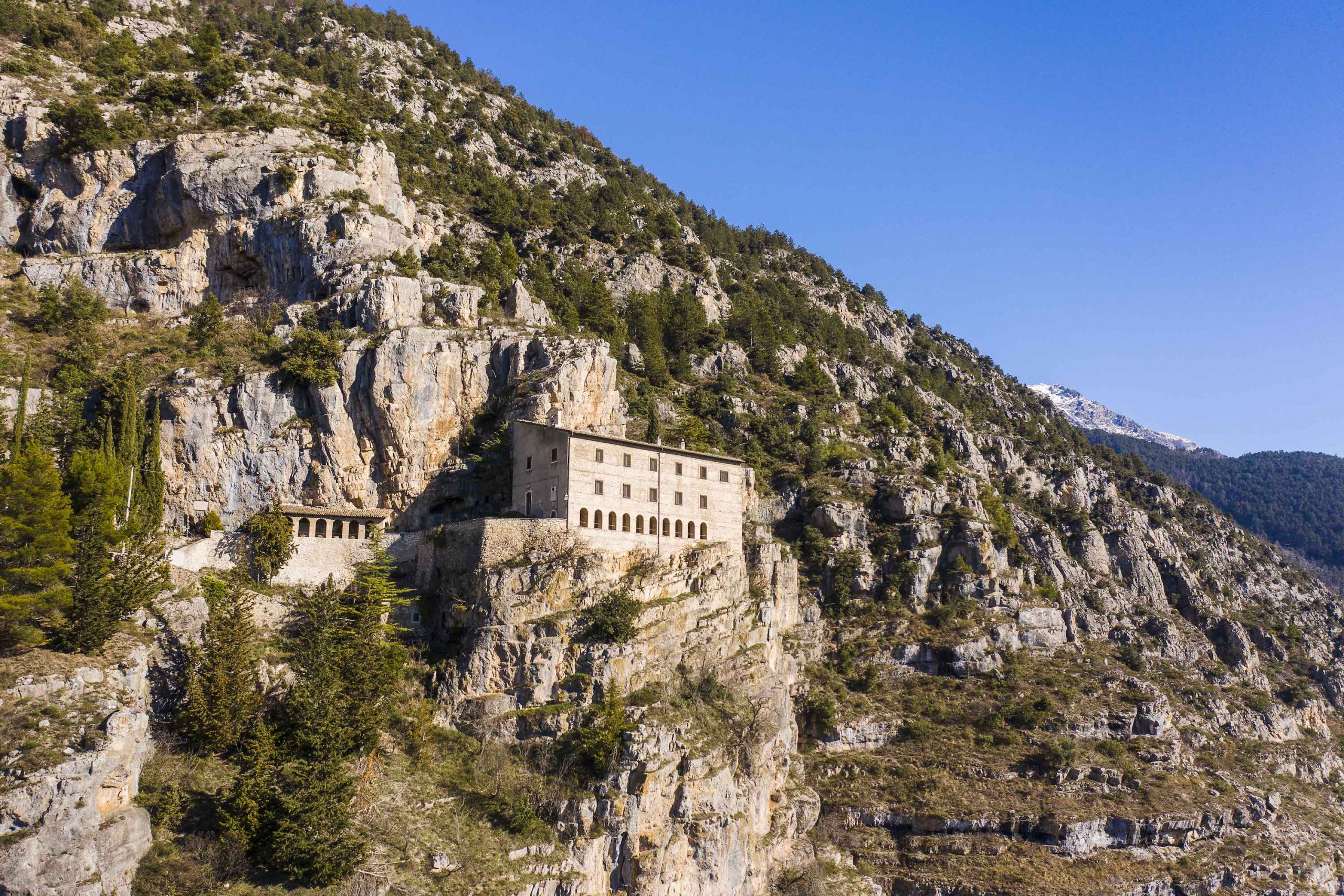 Il restauro degli affreschi dell’Eremo di Sant’Onofrio al Morrone