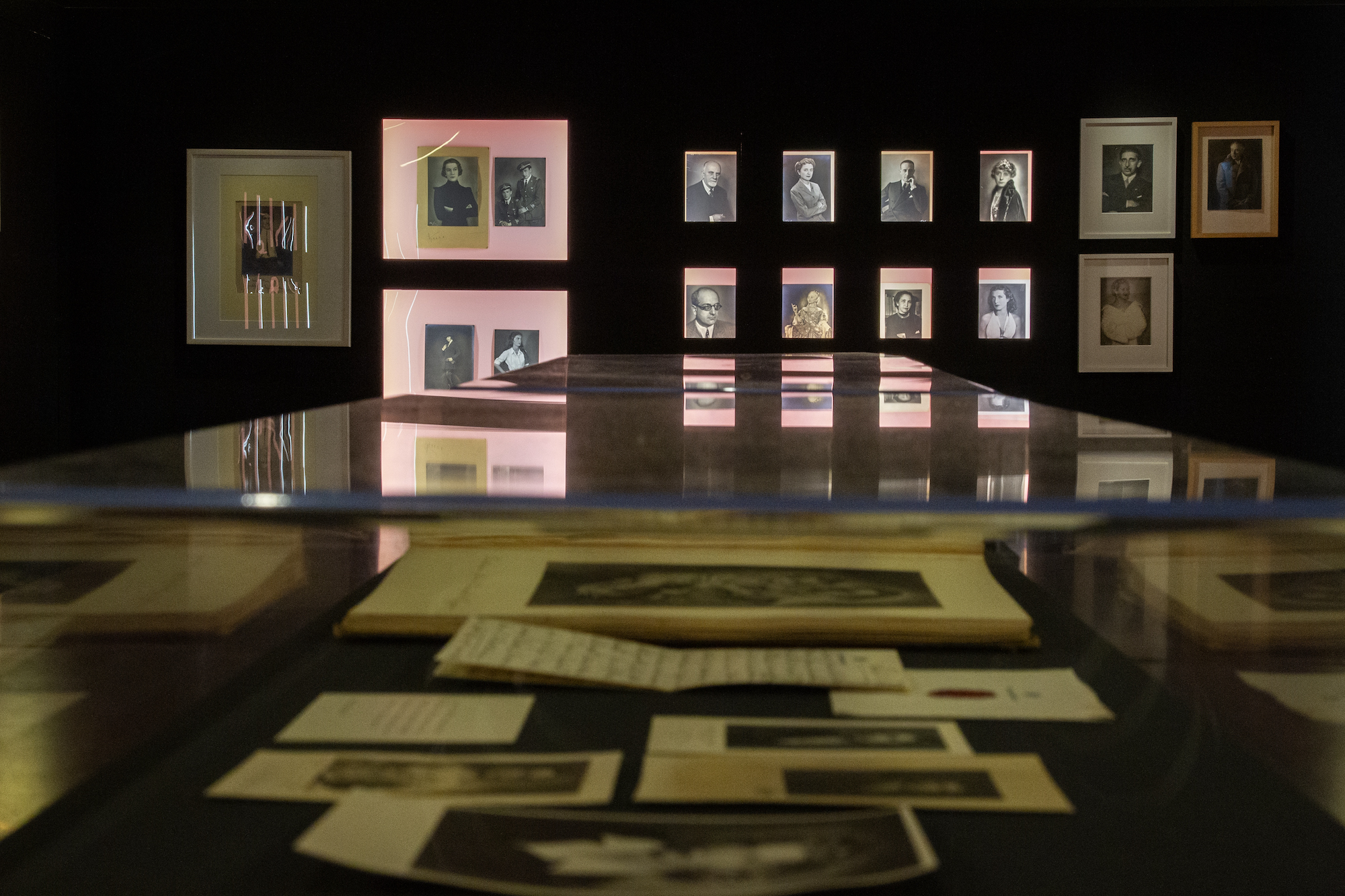 Un’estate in mostra: tre esposizioni da visitare nei Beni FAI