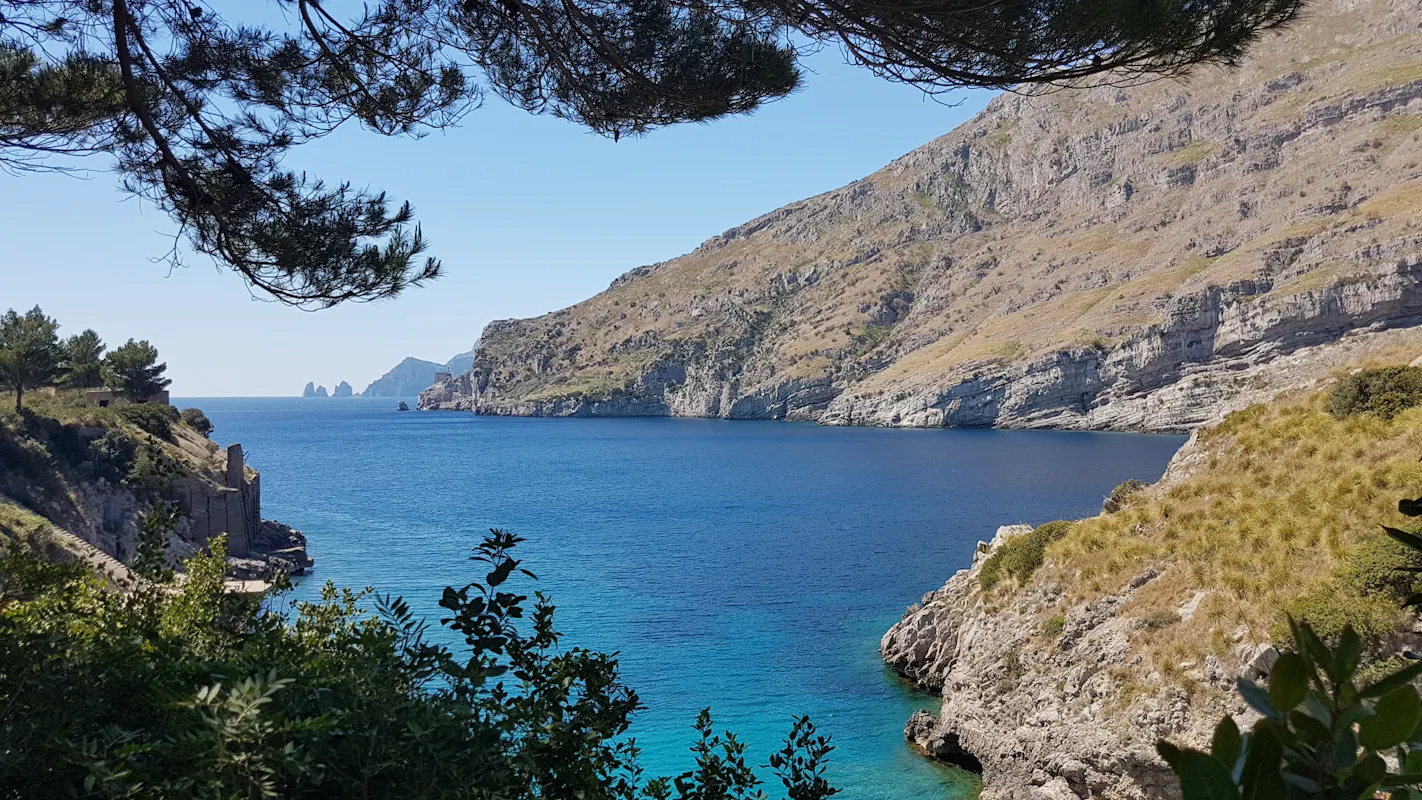 Un'estate insolita: i Beni FAI da scoprire lontano dalla folla Un'estate insolita: i Beni FAI da scoprire lontano dalla folla